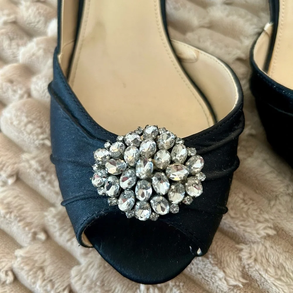 Tevolio Black Embellished Peep-Toe Womens Heels